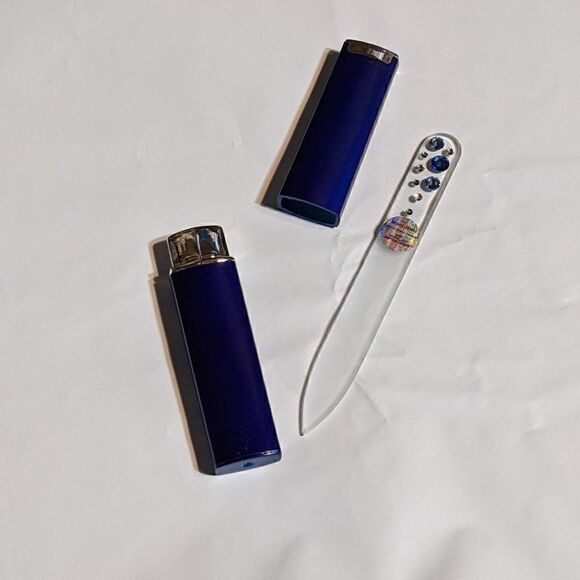 🆕3.5" Mont Bleu Clear Crystal Nail File w/Blue Swarovski & Cobalt Blue Case - Picture 1 of 4